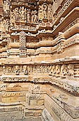 Khajuraho - the beautiful carvings of the Lakshmana temple 